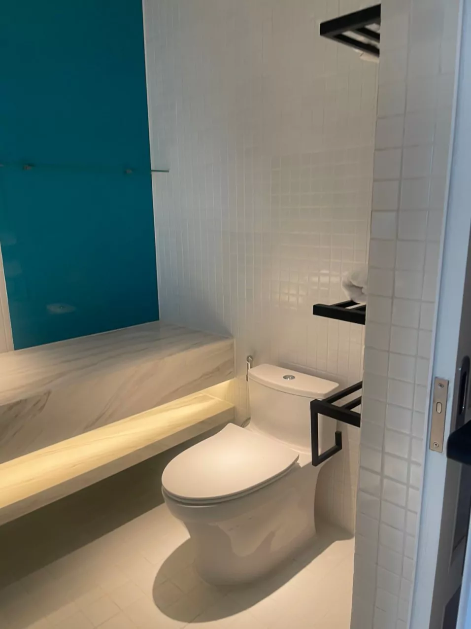 Beachfront one bedroom condo for sale in Felicia Danang Located in Felicia Danang Beachfront Holiday Condos, the newest Co-living