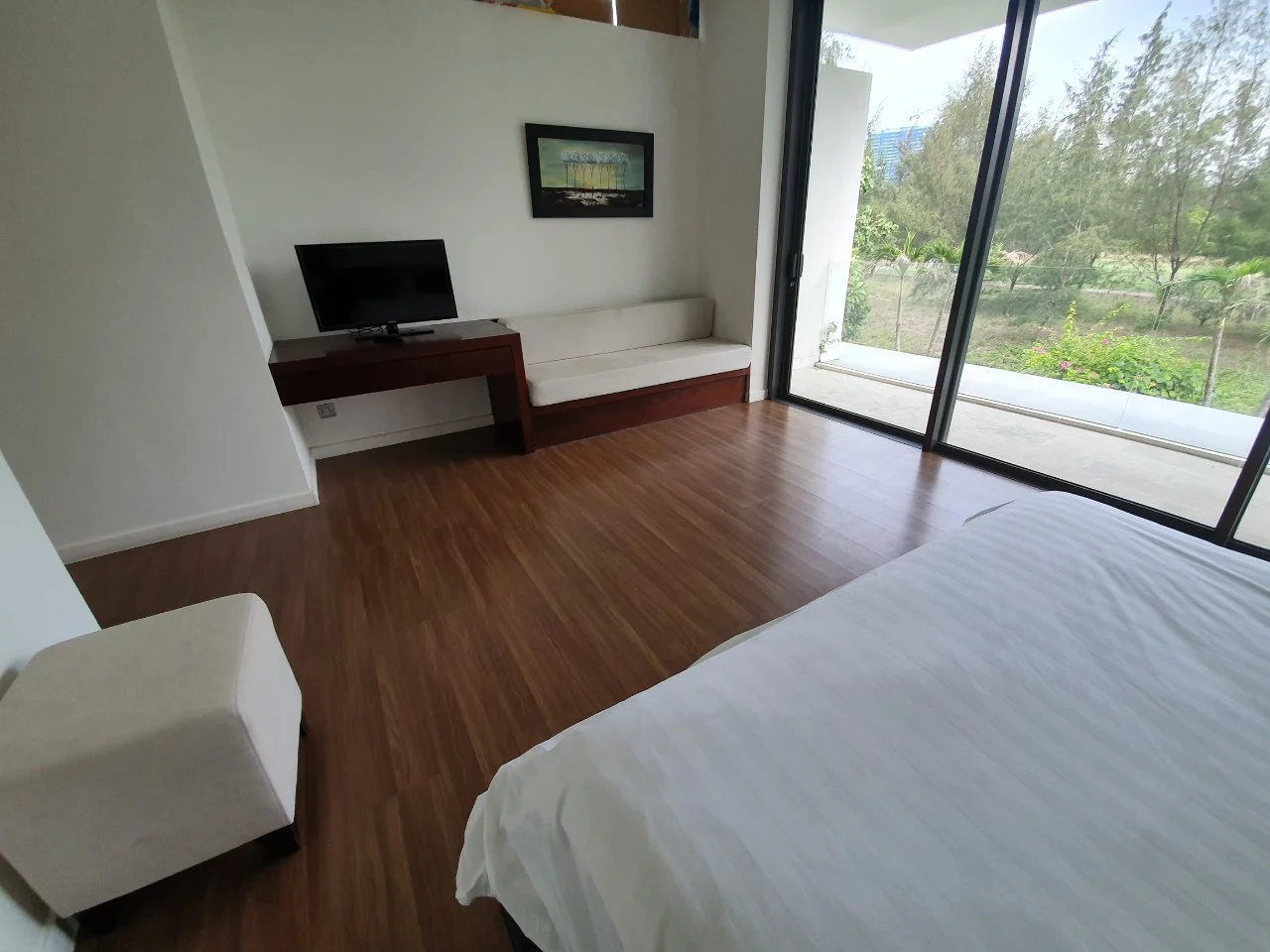 3 BDR. DUNE RESIDENCES DANANG GOLF COURSE VILLA FOR RENT