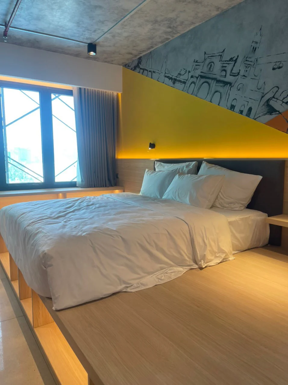 Beachfront one bedroom condo for sale in Felicia Danang Located in Felicia Danang Beachfront Holiday Condos, the newest Co-living