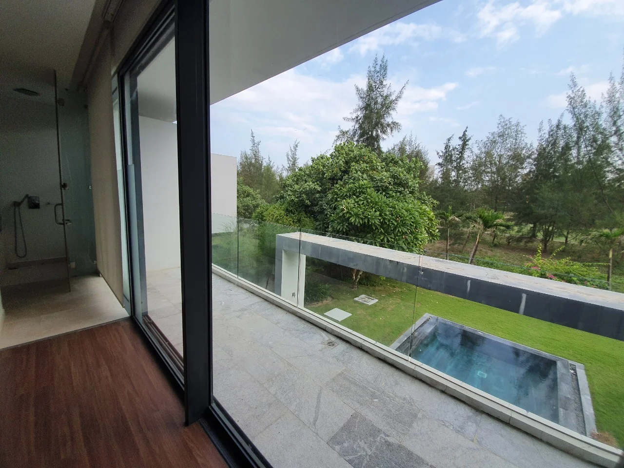 DUNE RESIDENCES DANANG GOLF COURSE VILLA FOR SALE
