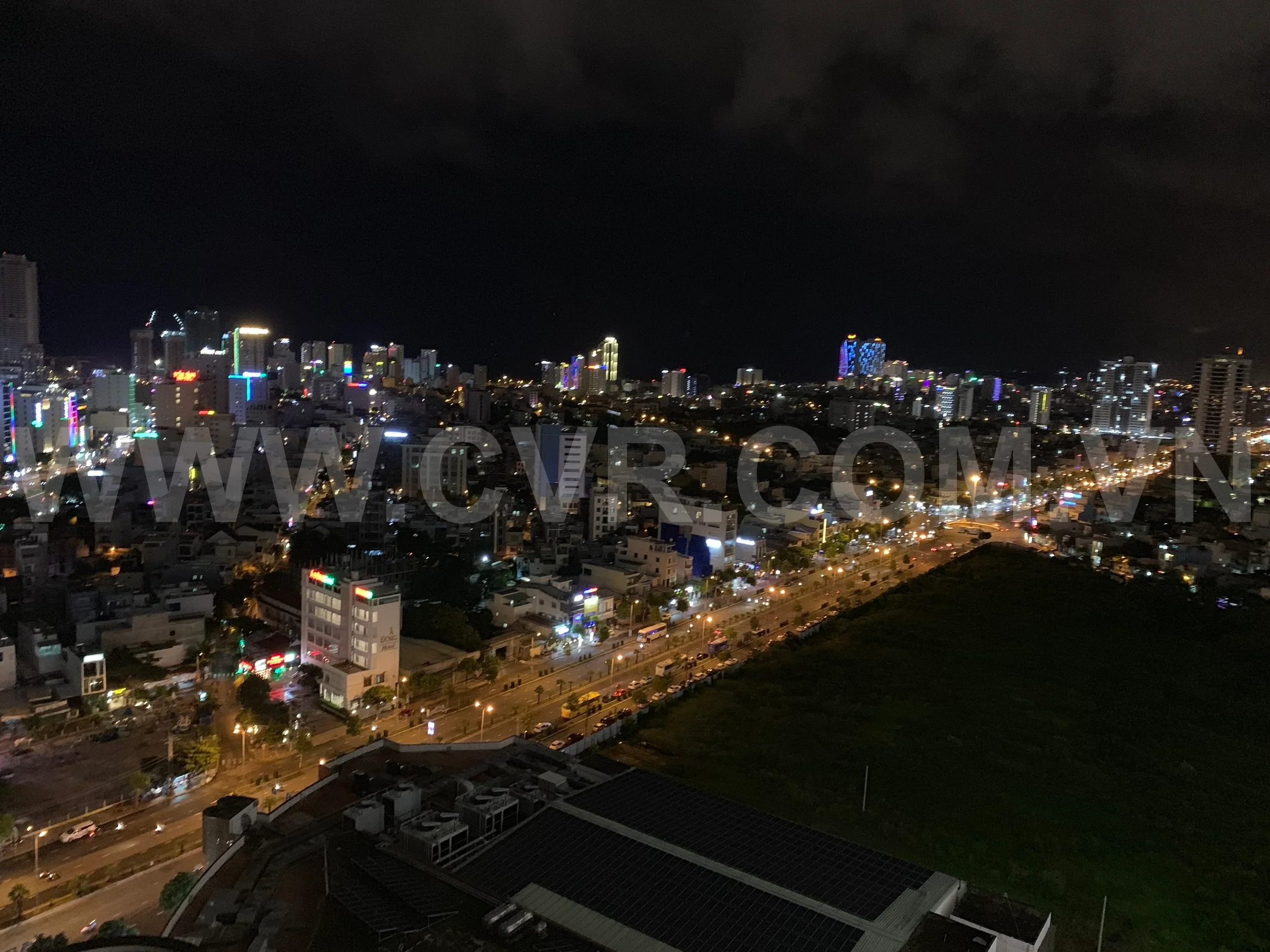 1 BEDROOM APARTMENT FOR RENT IN AZURA BUILDING DA NANG