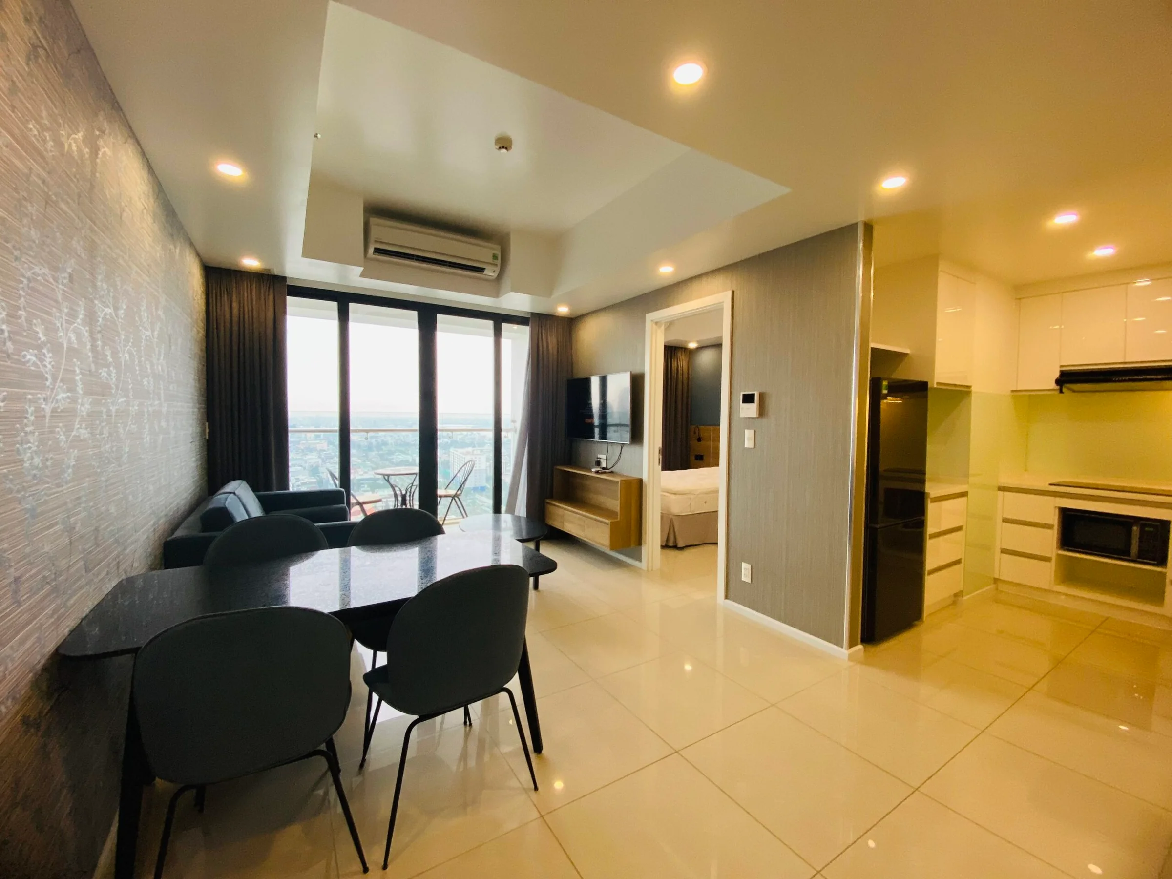 Experience the epitome of modern living in Da Nang with our exquisite 2-bedroom Hiyori apartment for rent. Nestled within a