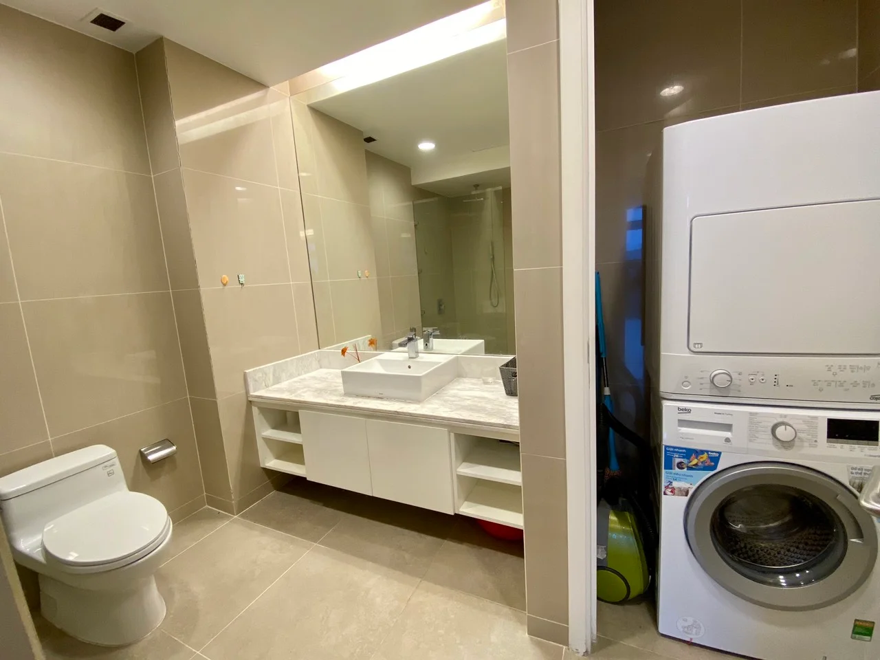 1 BEDROOM APARTMENT FOR SALE IN AZURA BUILDING DA NANG