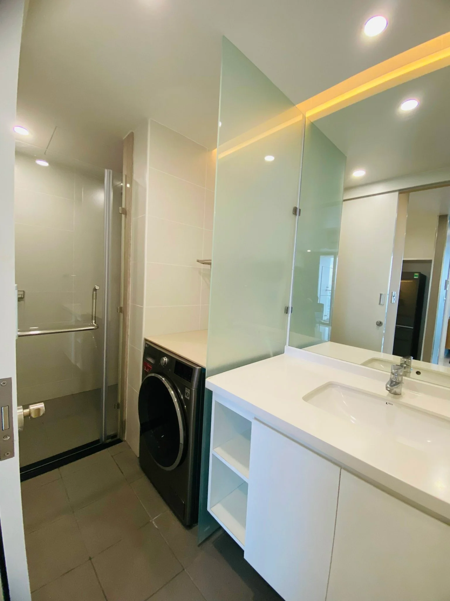 LUXURIOUS 2-BEDROOM HIYORI APARTMENT FOR RENT IN DA NANG