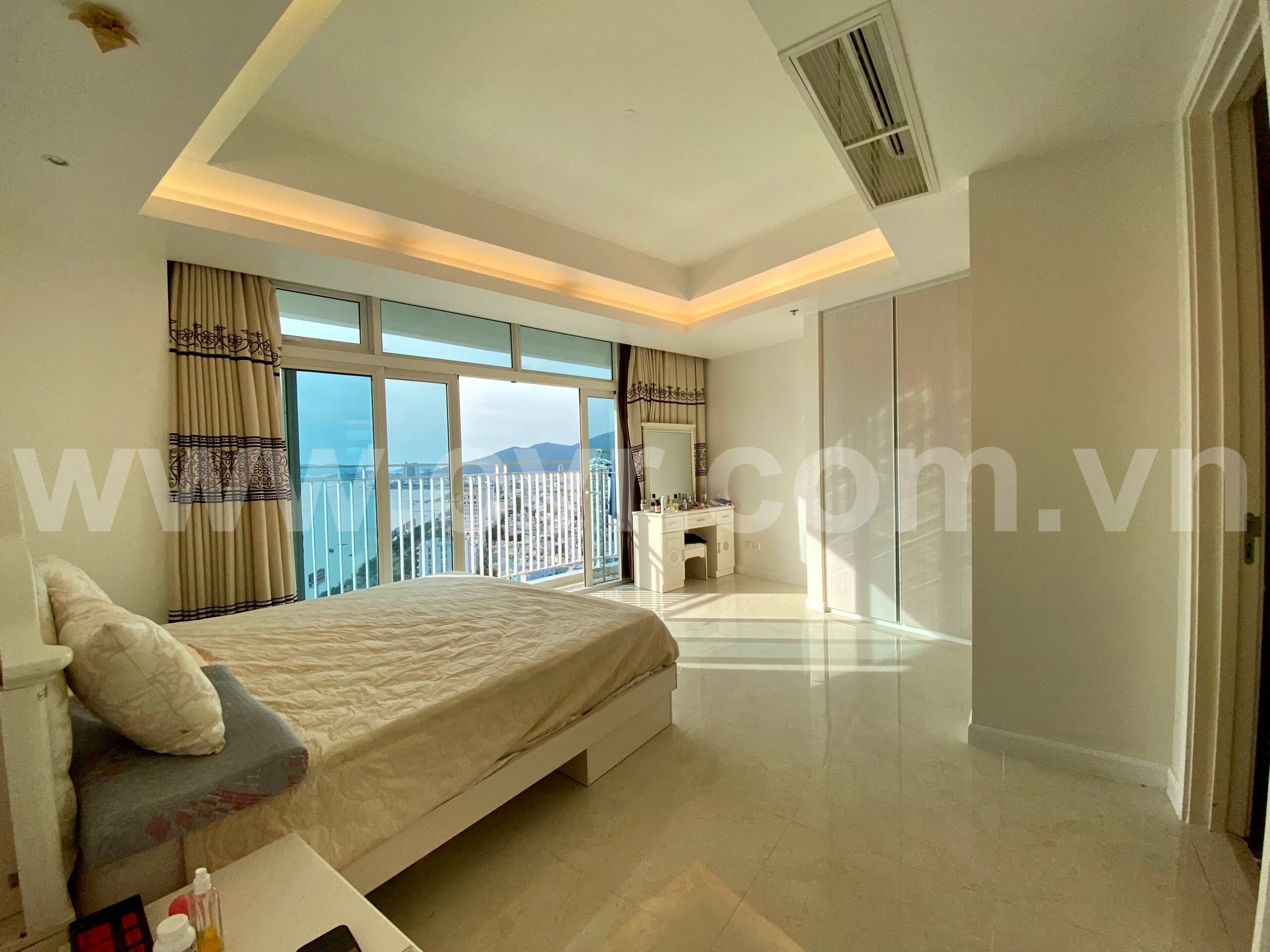 2 BEDROOM APARTMENT AZURA BUILDING FOR SALE IN DA NANG