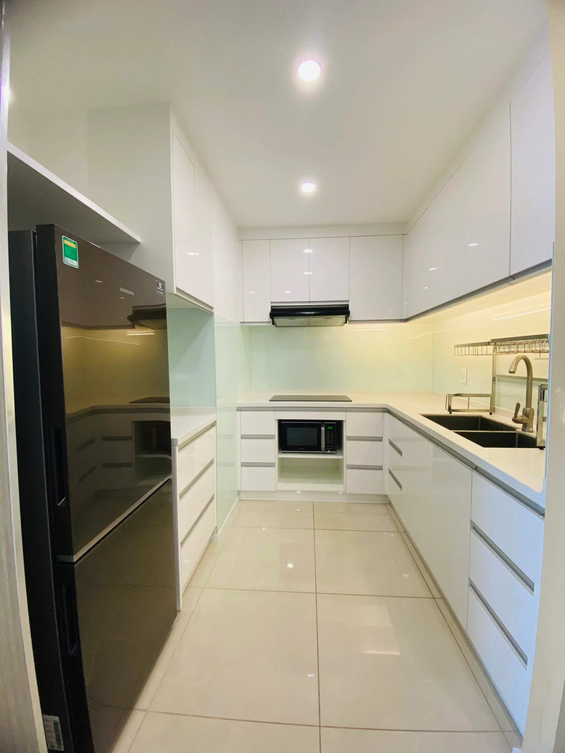 LUXURIOUS 2-BEDROOM HIYORI APARTMENT FOR RENT IN DA NANG