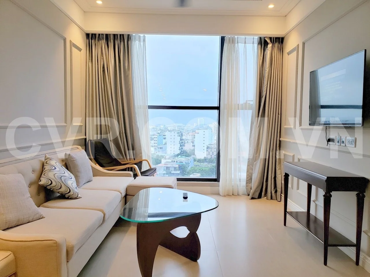 2 BEDROOM  5* LUXURY APARTMENT SHERATON FOUR POINTS FOR RENT IN DA NANG