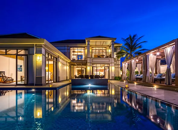 Beachfront 5 Bedroom Villa for Sale in Fusion Beach Resort Danang