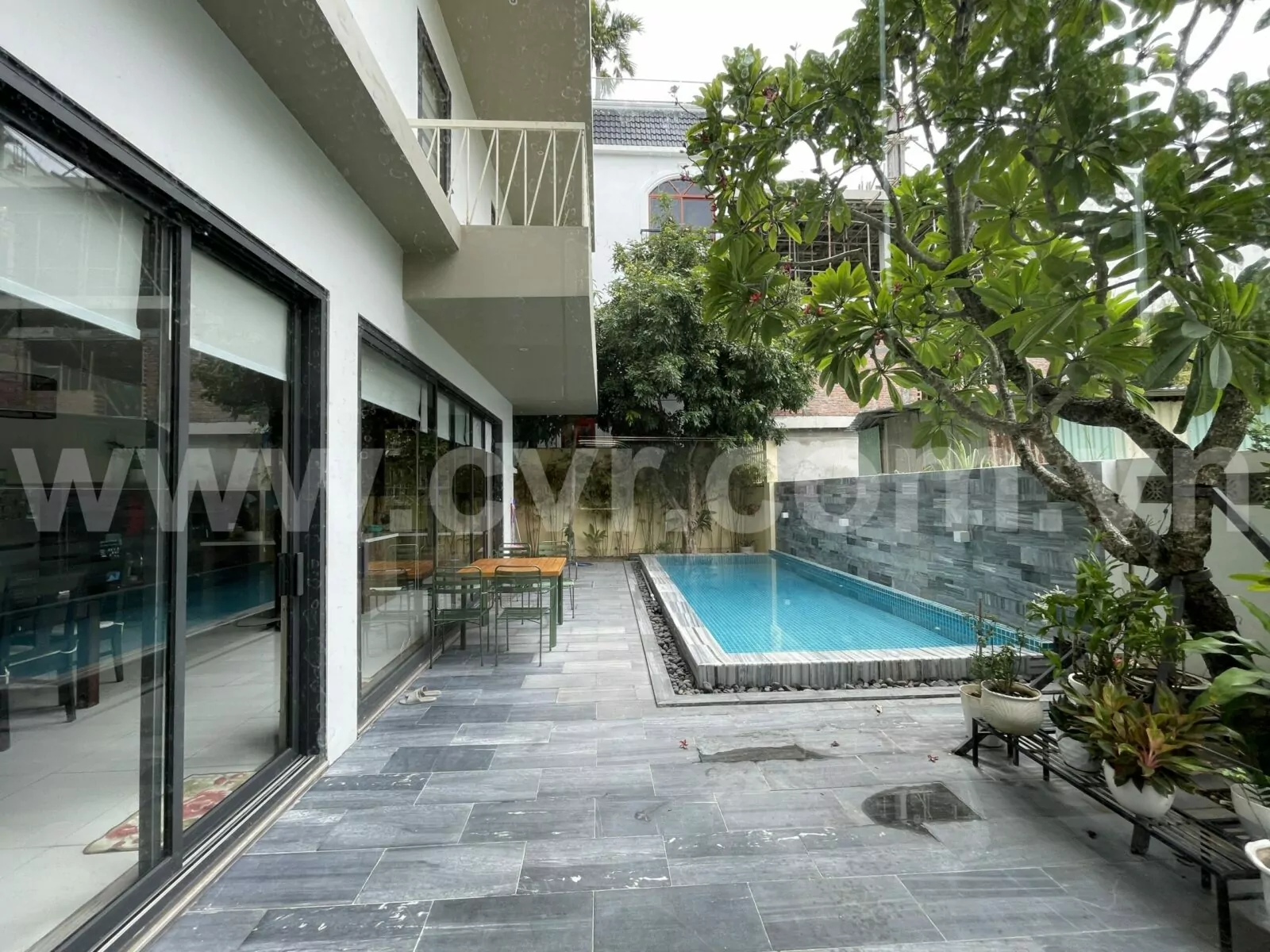 4 bedroom villa with 3 levels for sale in Bang Lang street, belongs to Euro Village 1, Son Tra, Da