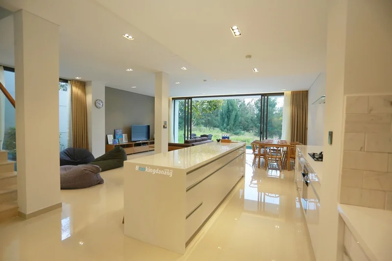 “The Point – The unique golf resort lifestyle” The Point Residences is a perfect example of Vietnam’s premier “golf villa”