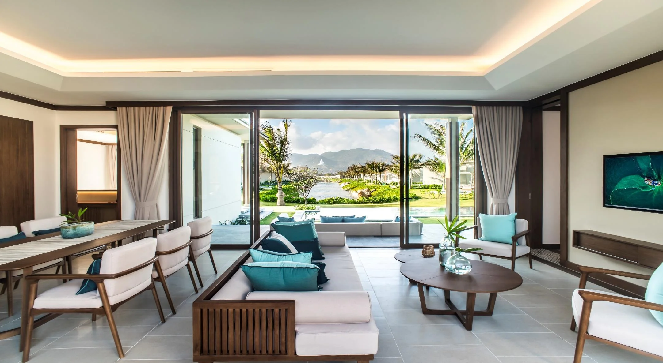 4bdr Beach Front Villa for Sale in The Ocean Villas Quy Nhon