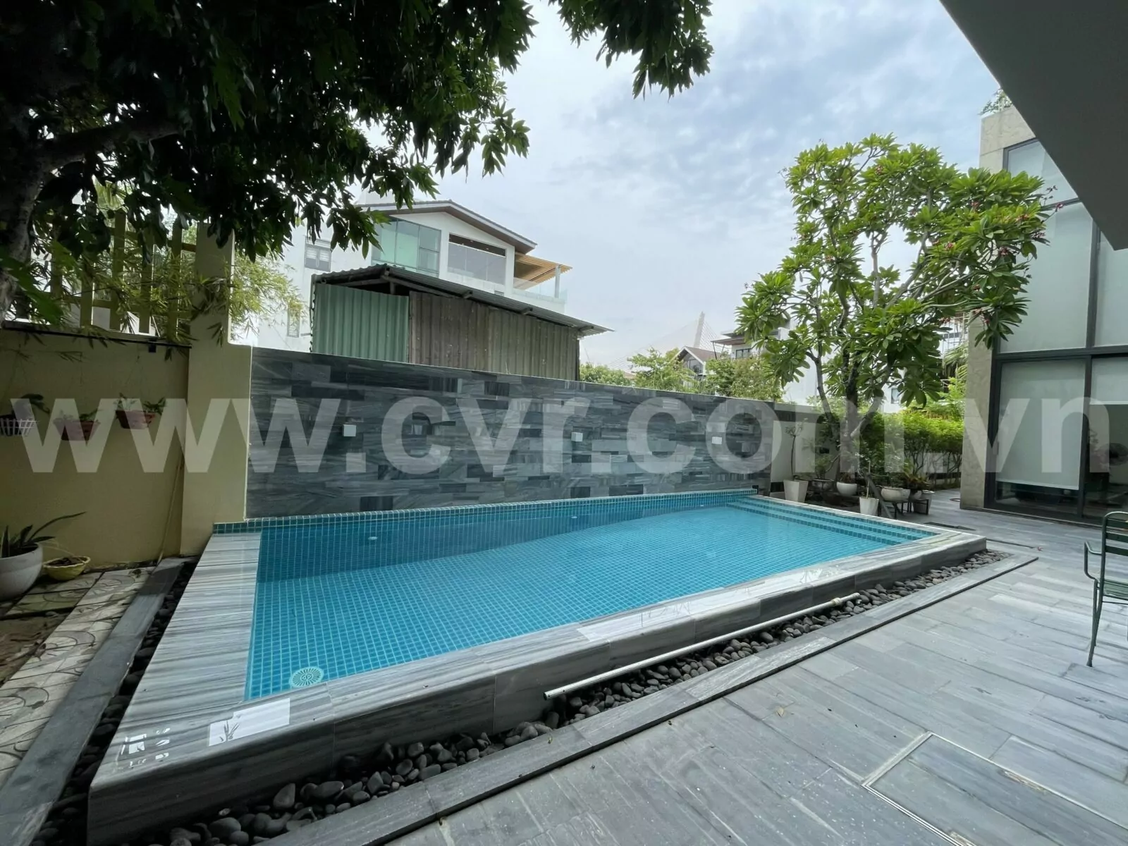 4 bedroom villa with 3 levels for sale in Bang Lang street, belongs to Euro Village 1, Son Tra, Da