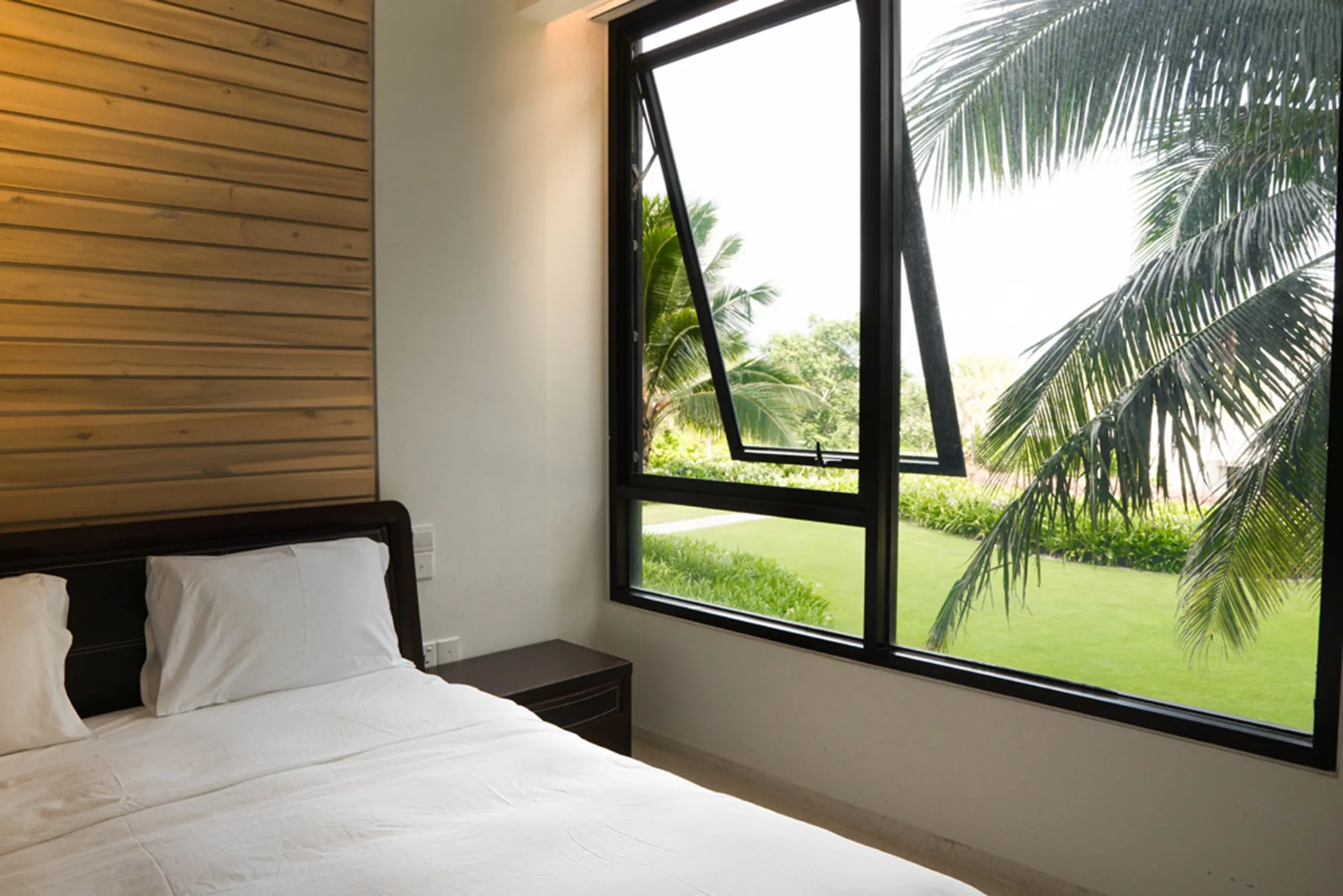 2 BEDROOM LUXURY APARTMENT FOR SALE IN HYATT REGENCY DA NANG