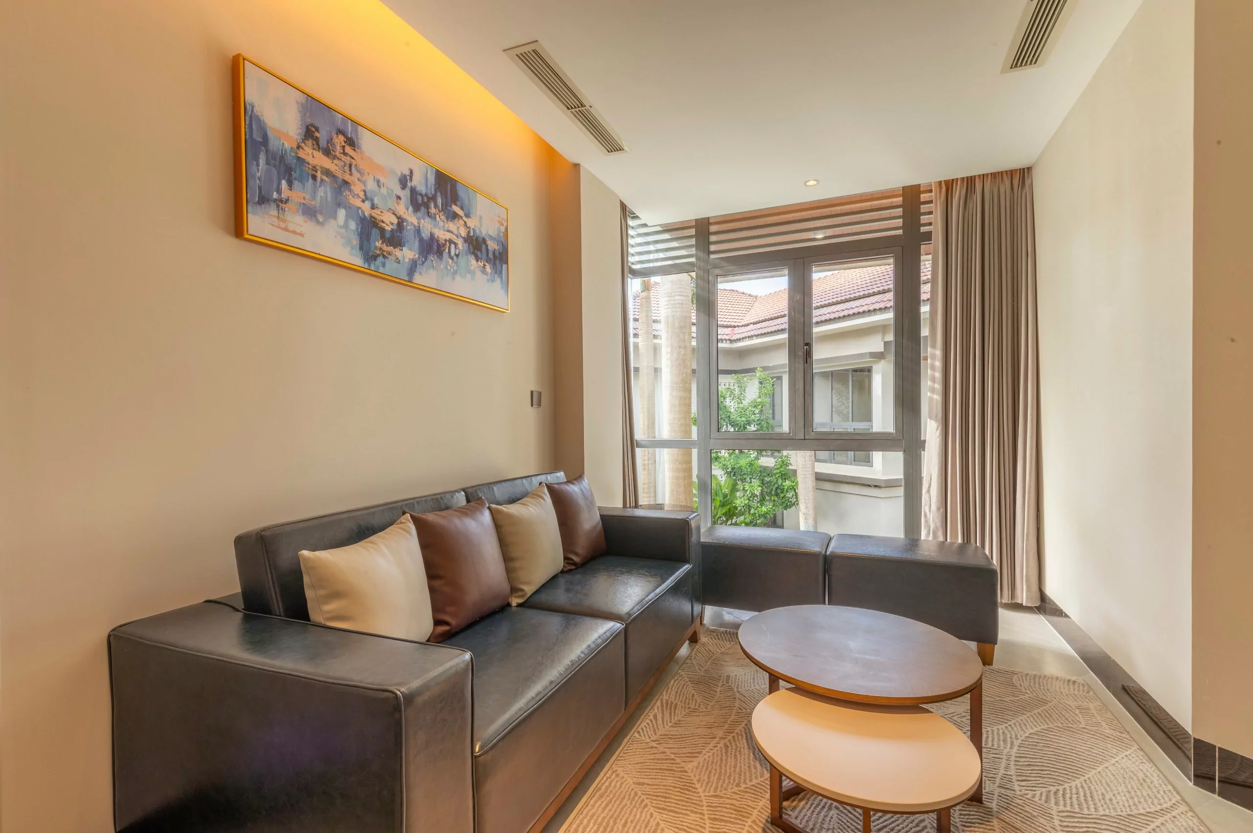 4 Bedroom Villa For Rent At KOI RESORT Description: The 4-bedroom Villa at Koi Resort is a perfect
