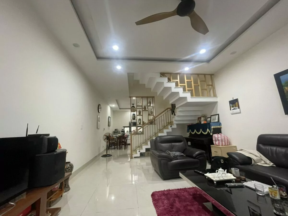 4 bedroom house for rent is located in front of Han river, Chuong Duong street, My An ward, Ngu Hanh