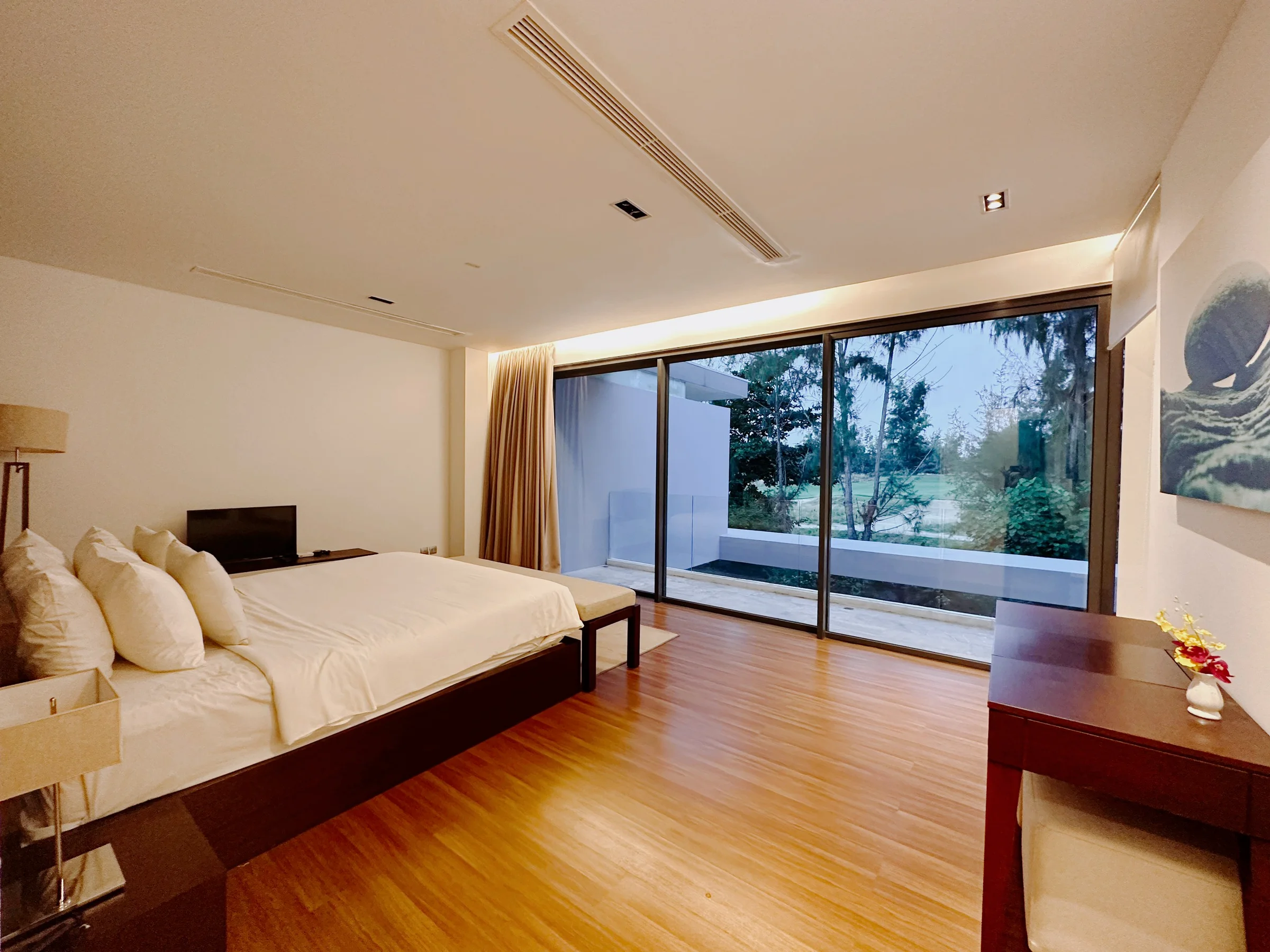 THREE BEDROOM THE DUNE VILLA FOR RENT IN DA NANG