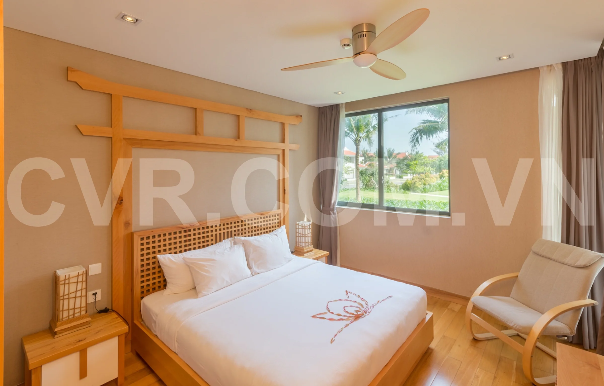 2 BDR. OCEAN SUITES APARTMENT FOR RENT IN DA NANG