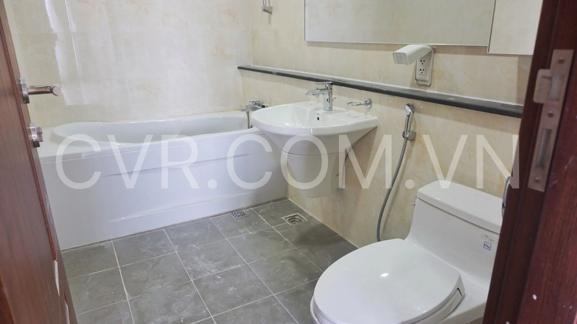 3 BEDROOM APARTMENT FOR RENT WITH OCEAN VIEWS - BLOOMING TOWER DANANG