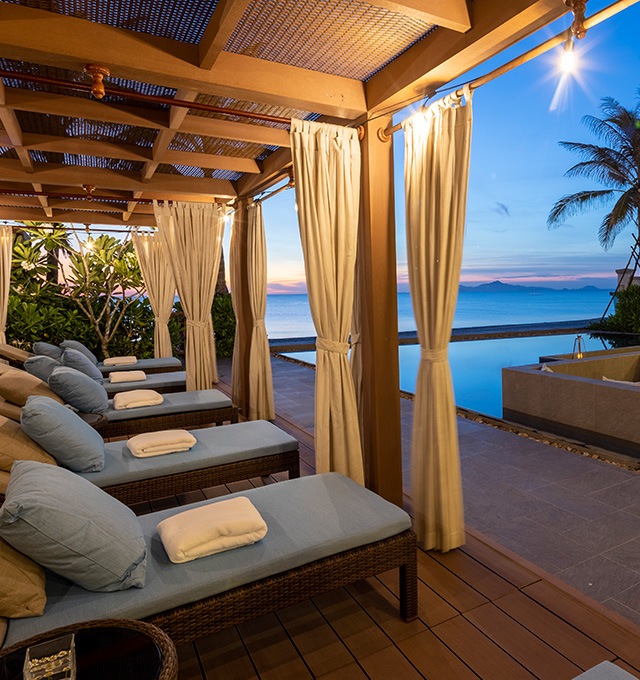 Beachfront 5 Bedroom Villa for Sale in Fusion Beach Resort Danang