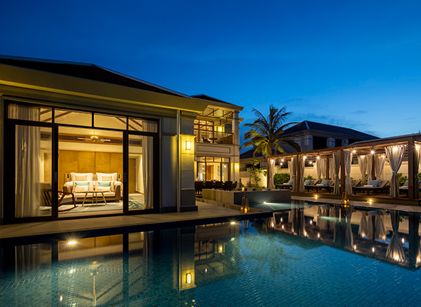 Beachfront 5 Bedroom Villa for Sale in Fusion Beach Resort Danang