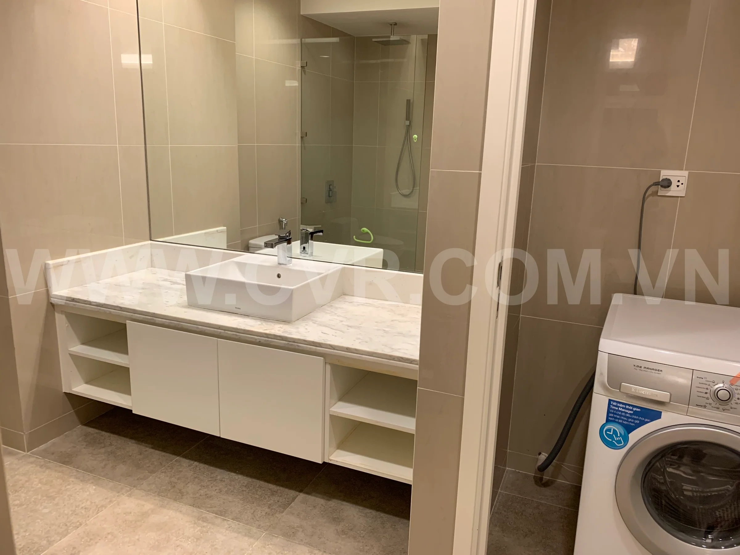 1 BEDROOM APARTMENT FOR RENT IN AZURA BUILDING DA NANG