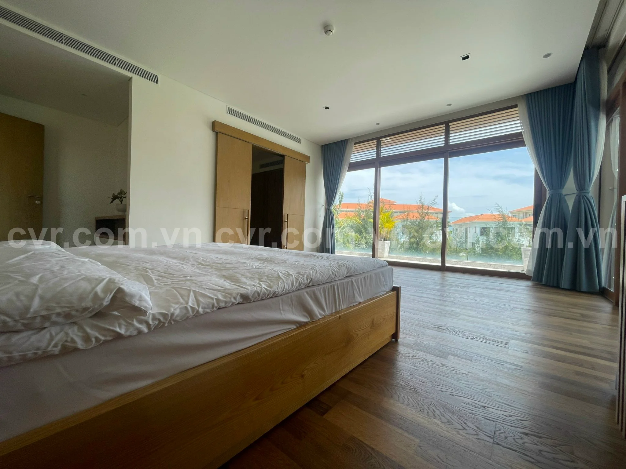3BDR. VILLA THE OCEAN ESTATES DA NANG FOR RENT