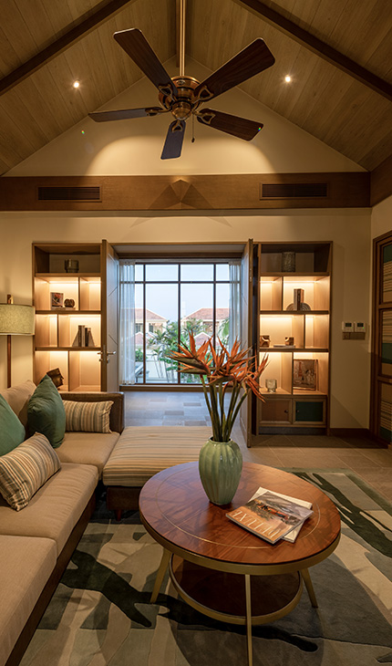 Beachfront 5 Bedroom Villa for Sale in Fusion Beach Resort Danang