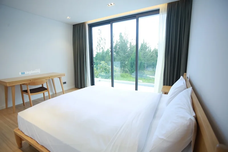 “The Point – The unique golf resort lifestyle” The Point Residences is a perfect example of Vietnam’s premier “golf villa”