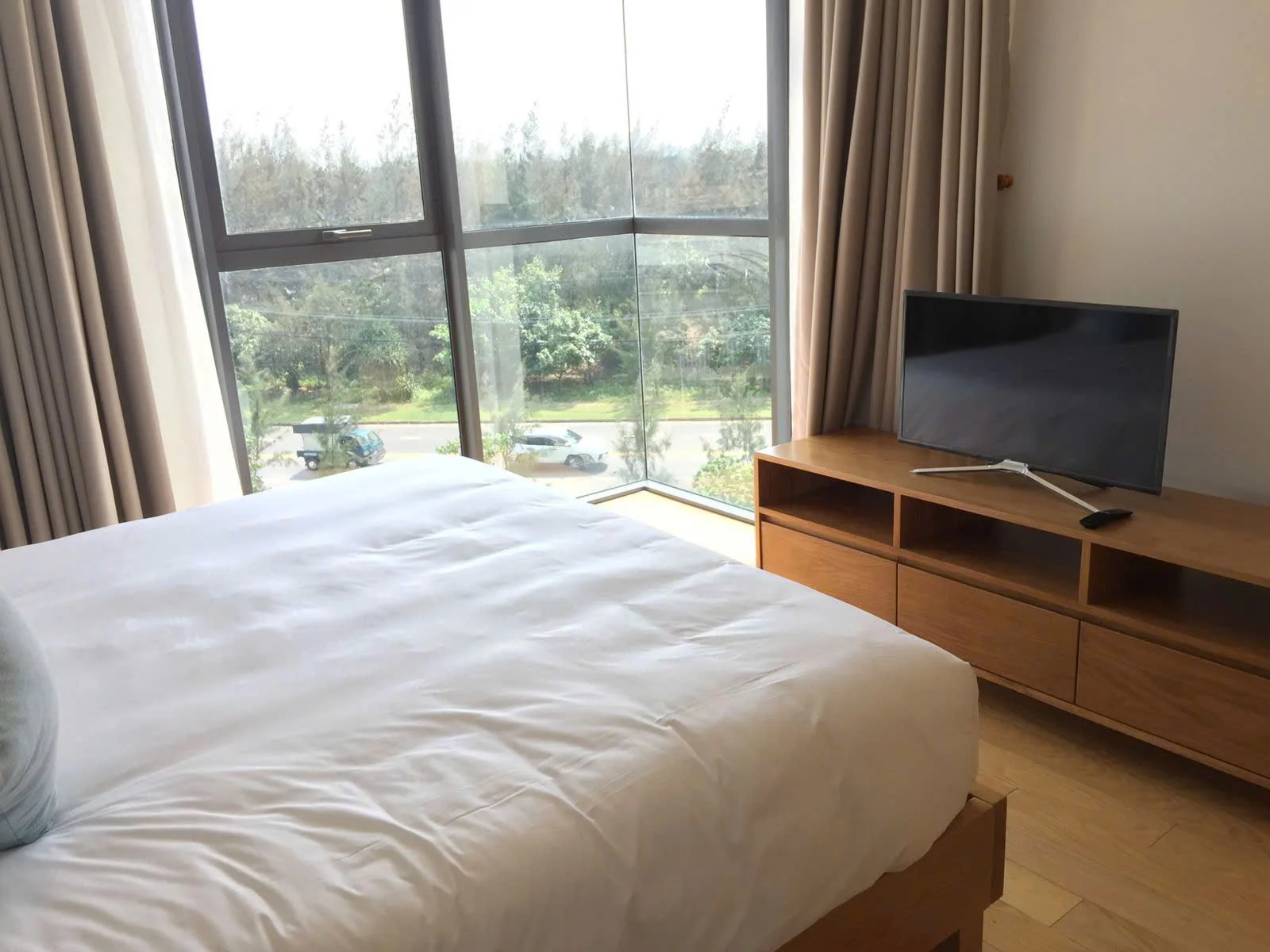 2BR Corner Ocean Suite For Rent in Da Nang