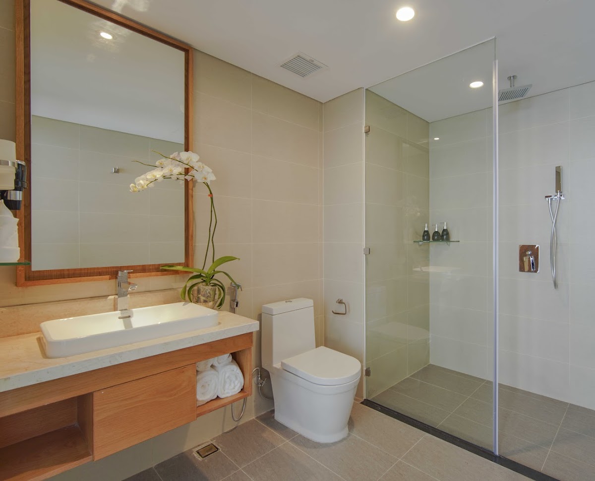 G8 Luxury Hotel & Spa | 115-Key Hotel for Lease on Le Duan, Hai Chau (Da Nang CBD)