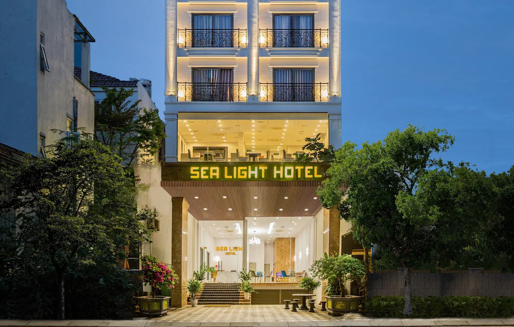 Sea Light Hotel Da Nang | 45 Room Hotel for Lease in An Thuong (200m to Beach)
