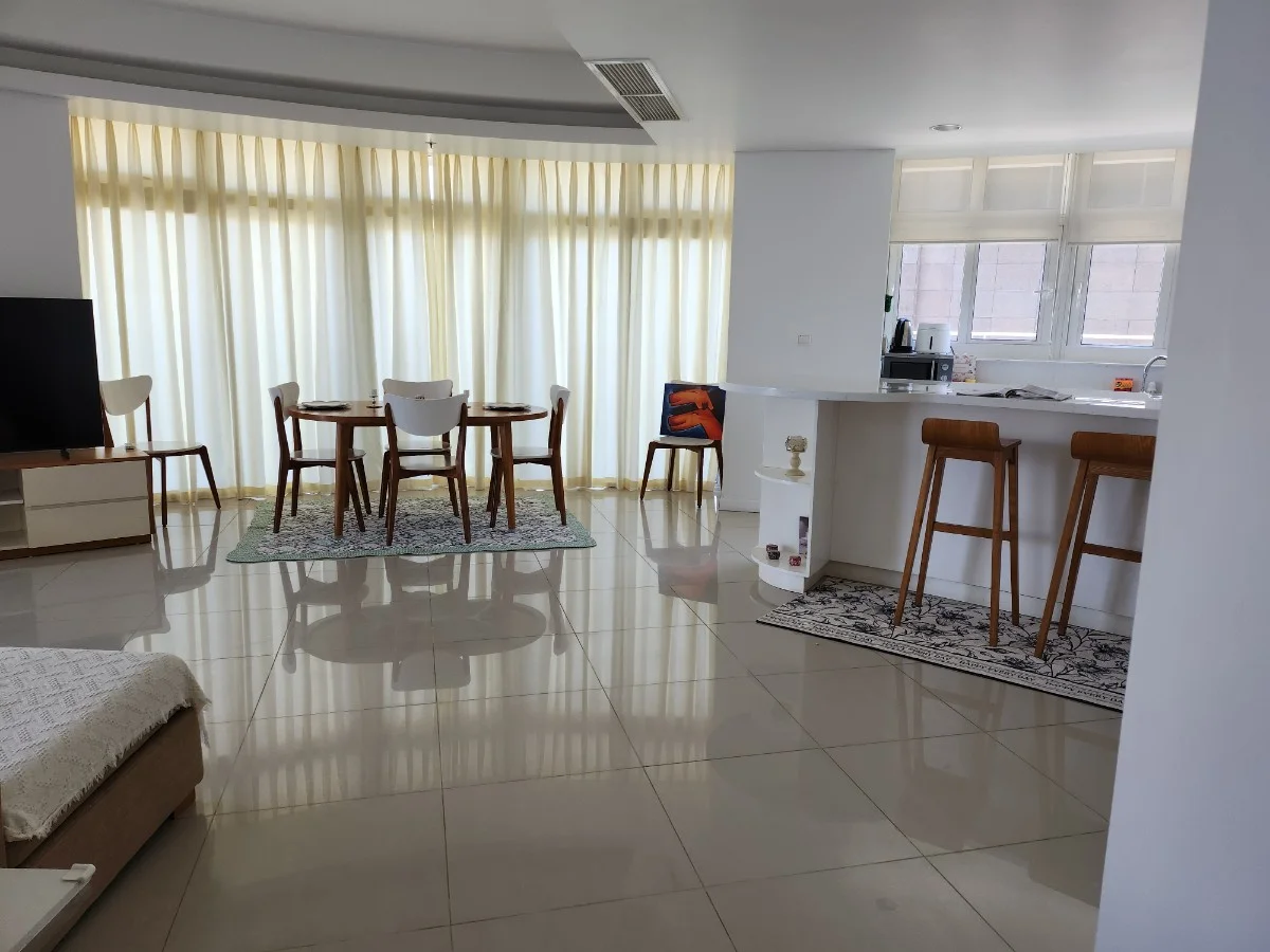 For Sale: Azura Apartment – 2 Bedrooms, Fully Furnished, Available for Foreign & Vietnamese Ownership
