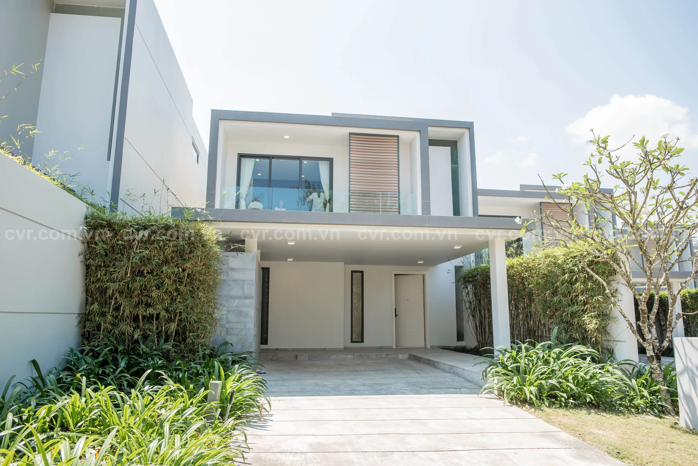 THE POINT GOLF COURSE VILLA 4BDR FOR SALE IN DA NANG The Point has a prime location, located in