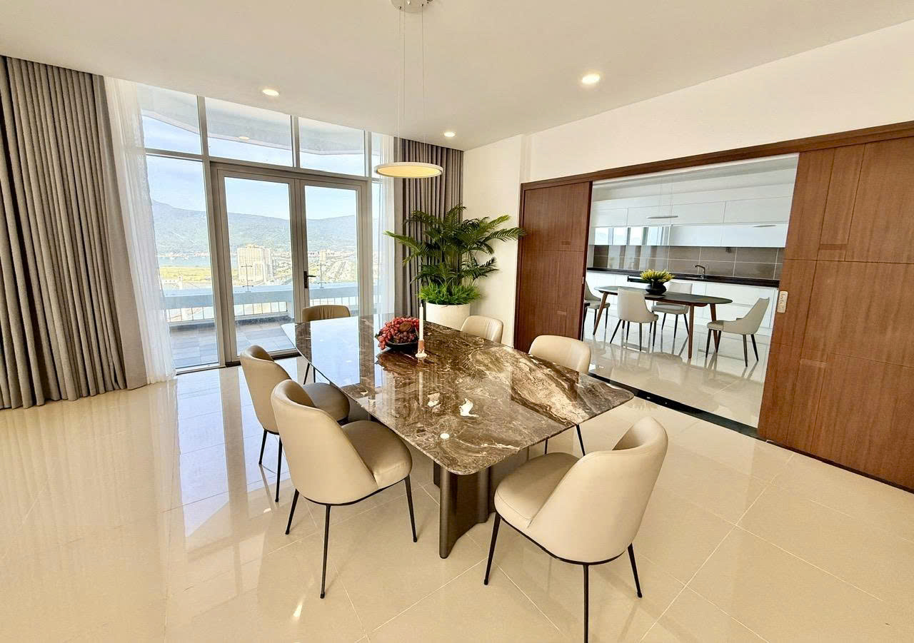 5 Bedroom Penthouse For Rent In Blooming Tower Da Nang