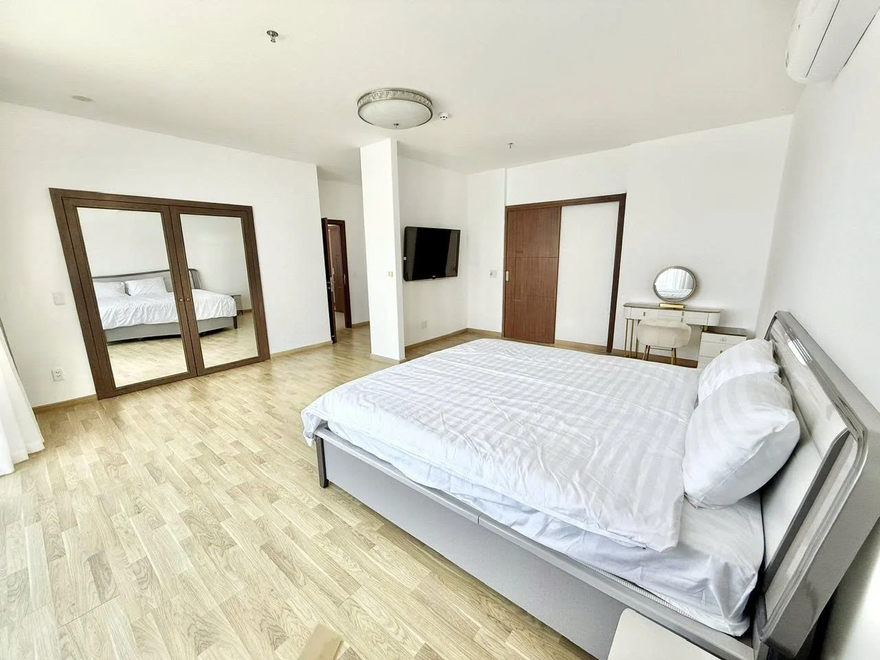 5 Bedroom Penthouse For Rent In Blooming Tower Da Nang