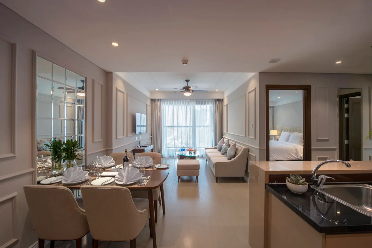 Cho thuê căn hộ góc 2 phòng ngủ view biển tại Altara Suites Sơn Trà Đà Nẵng