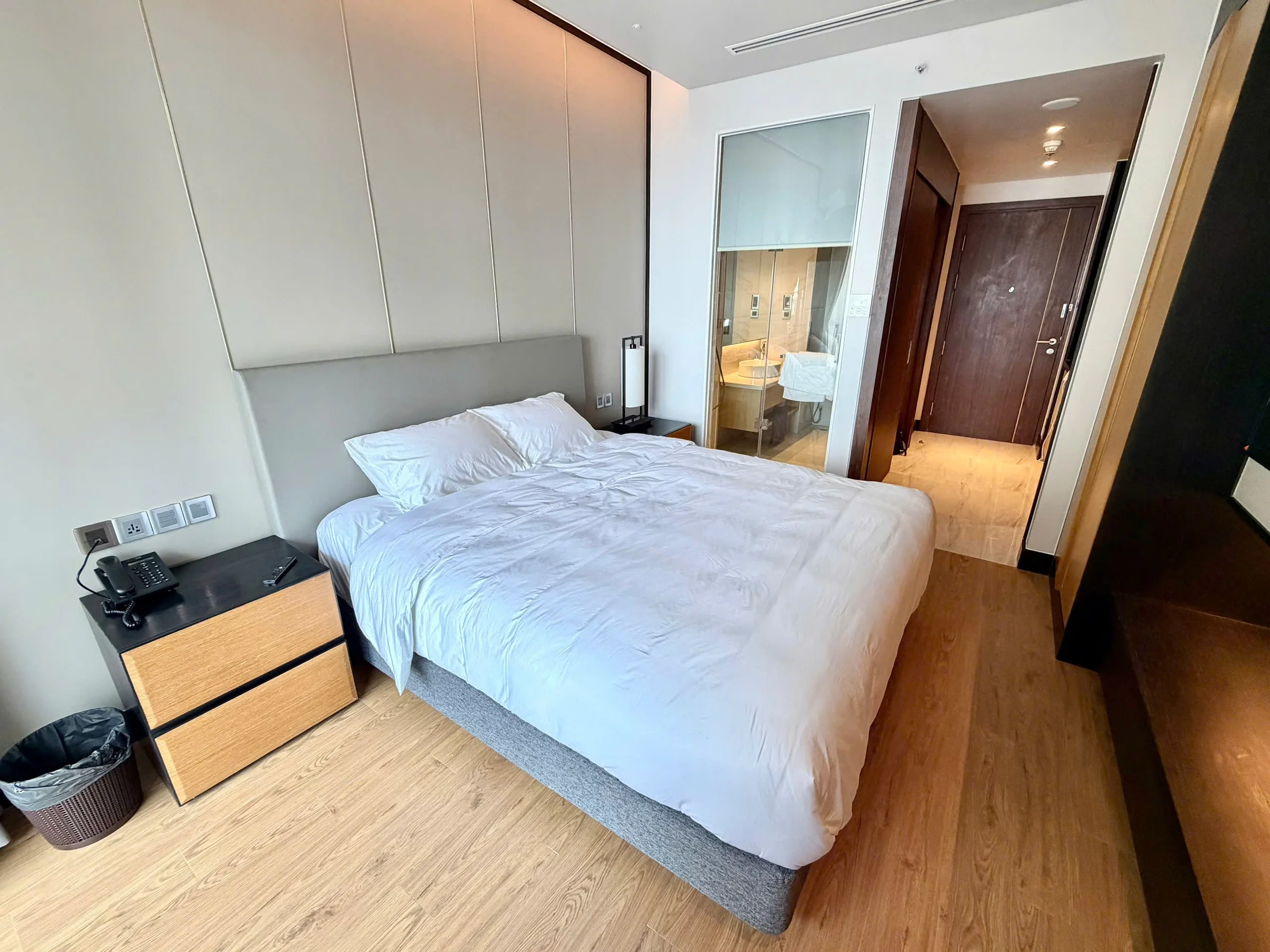 Luxury High-Floor Studio for Sale or Rent at Wyndham Soleil Danang – Fully Furnished