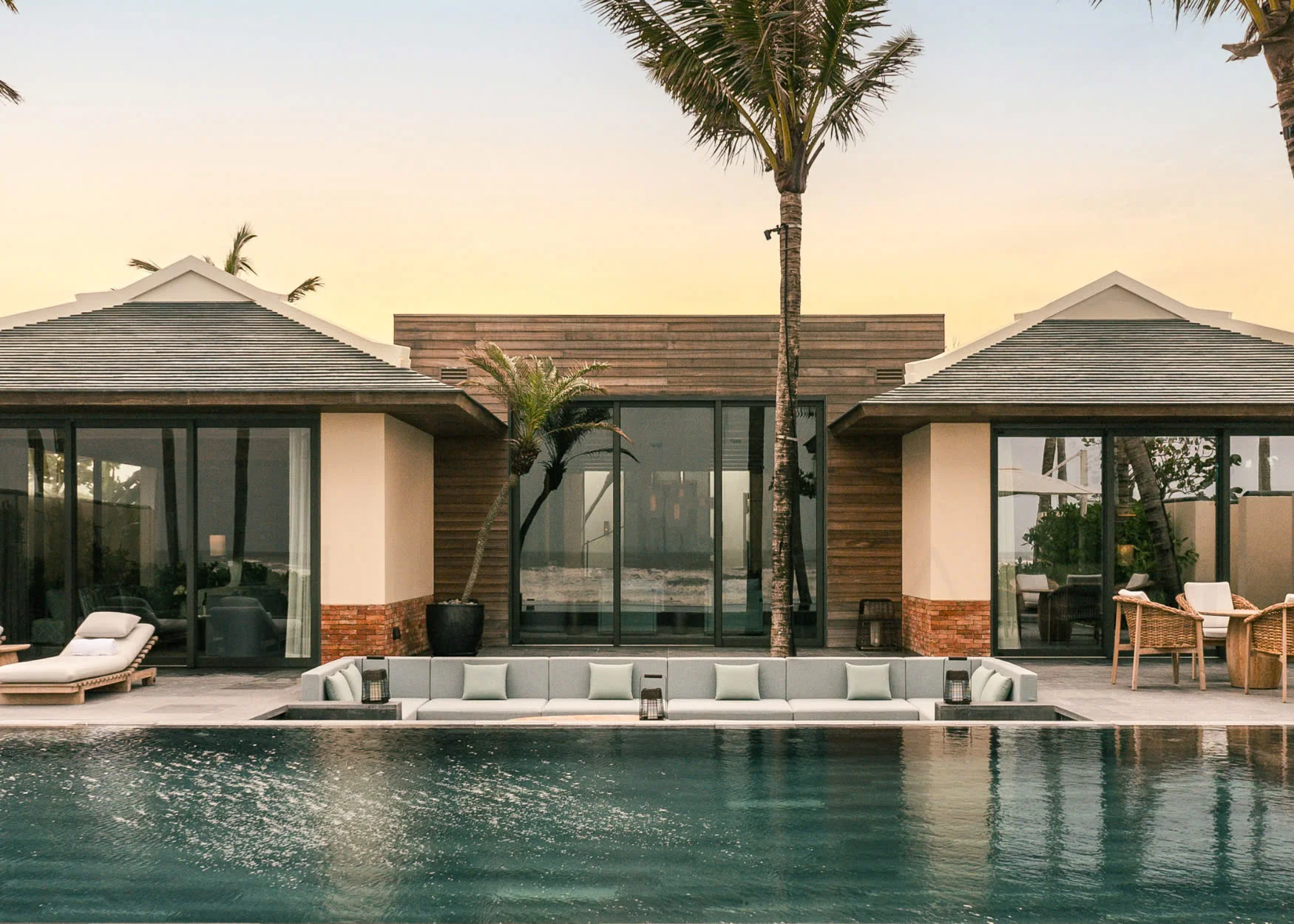EXCLUSIVE 3 BEDROOM RIVER VIEW VILLA AT MANDARIN ORIENTAL DA NANG