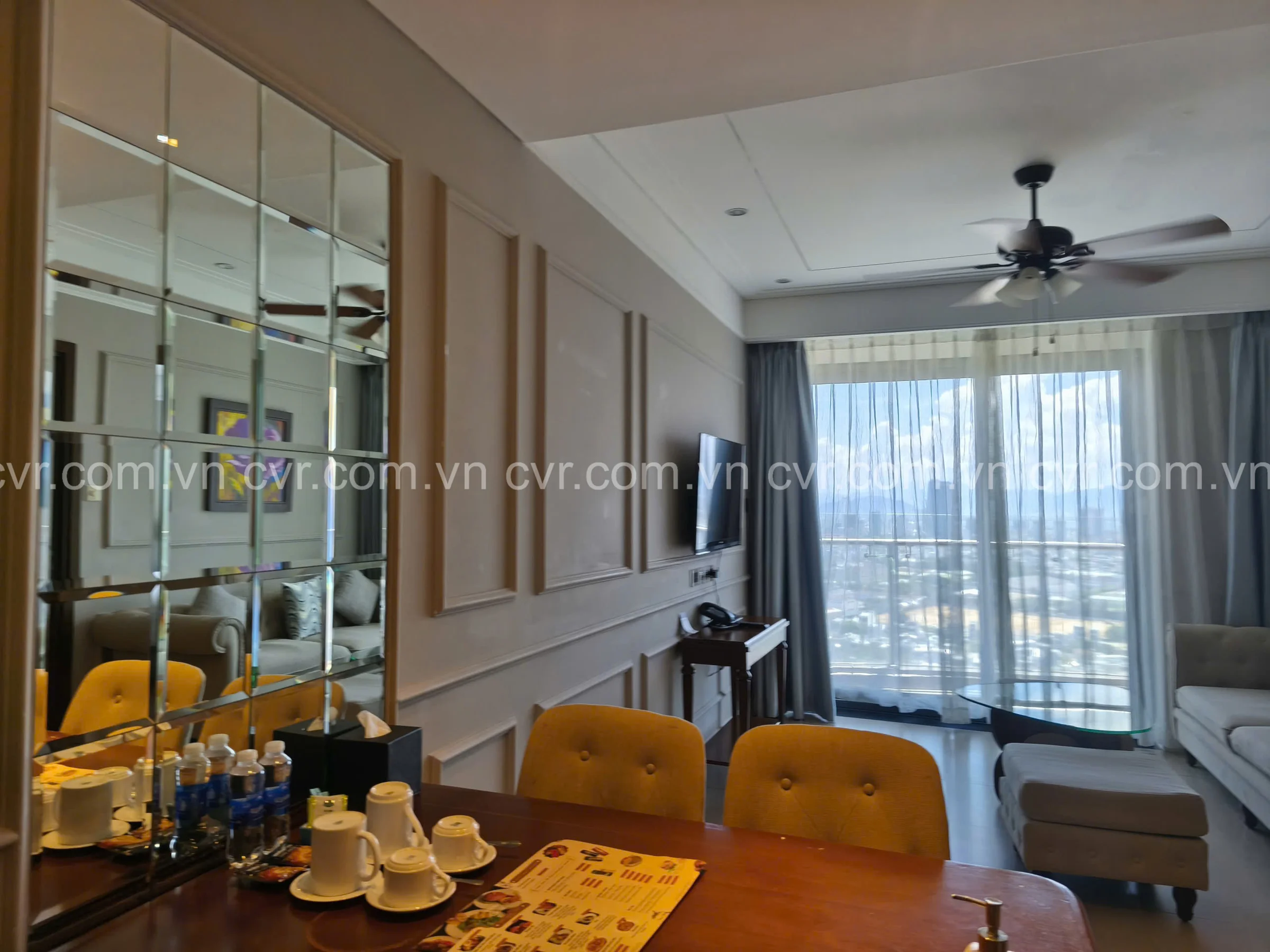 Experience elevated coastal city living with this beautiful 1-bedroom apartment at Altara Suites Da Nang. ✨ Property Details: • Size: 58m² • Price: 4.5 Billion VND • High-floor unit • Stunning panoramic views across Da Nang City to the majestic Hai Van Pass mountains • Fully suitable for owner-occupation or as a rental investment 💼 Excellent Investment Potential ✔ Long-term rental opportunity ✔ Short-term holiday rental potential ✔ High demand location near the beach and city center Whether you'