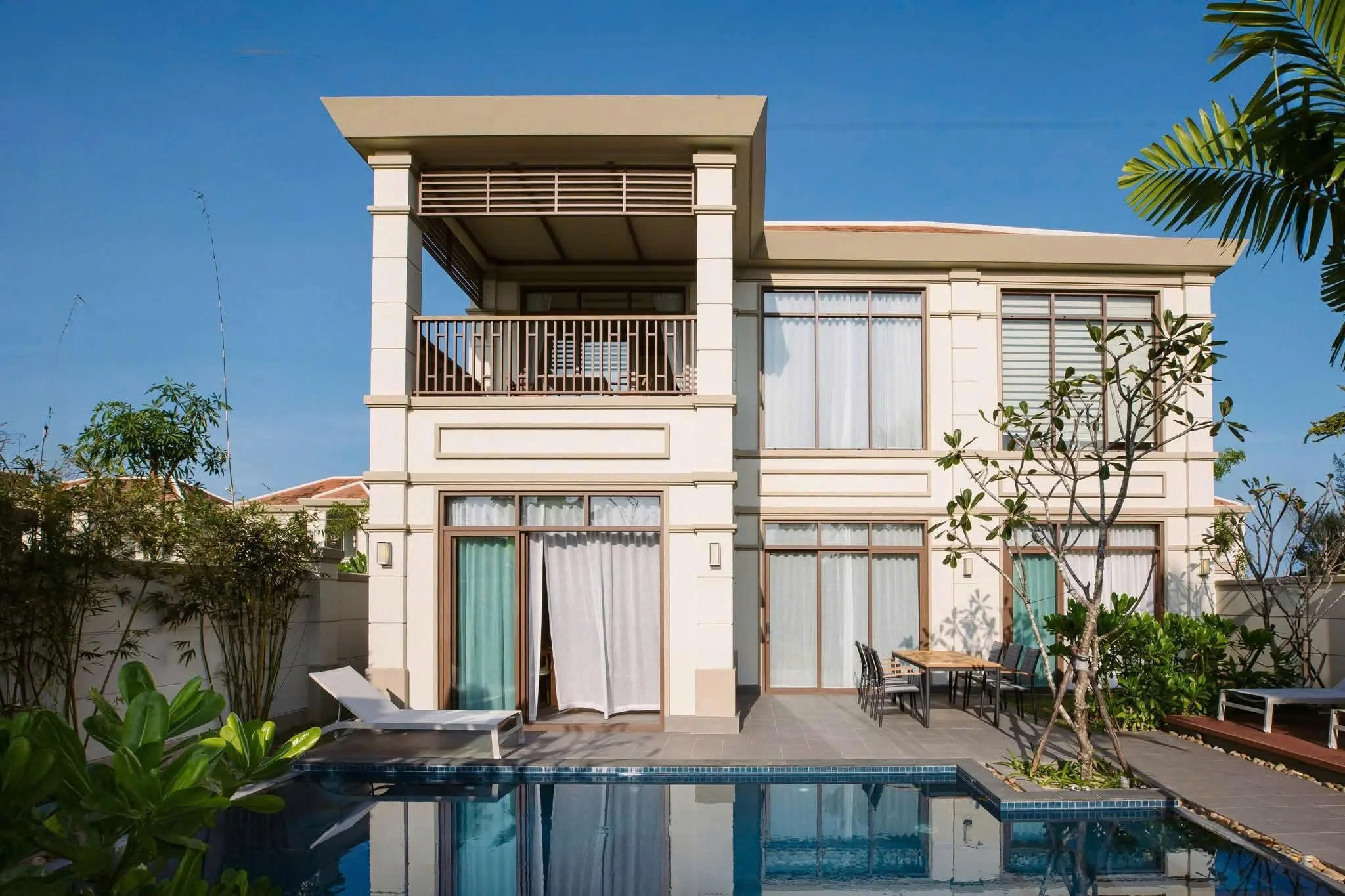 Bán villa vườn biển 4pn fusion resort đà nẵng