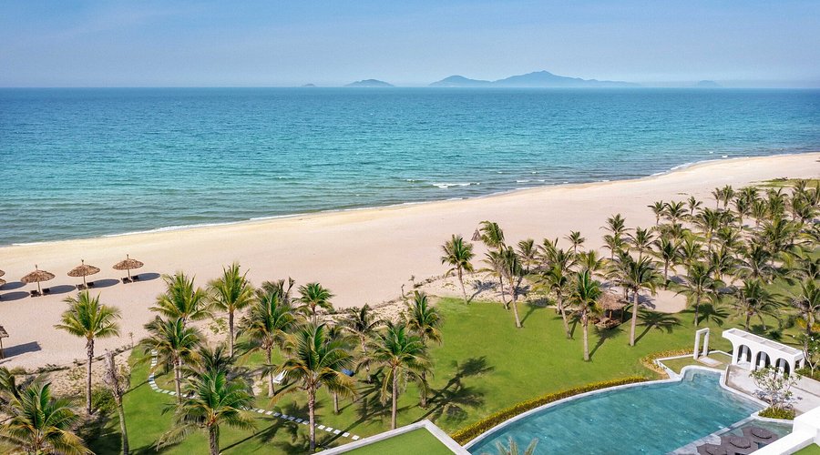 Central Vietnam Real Estate Investment: Apartments vs Villas