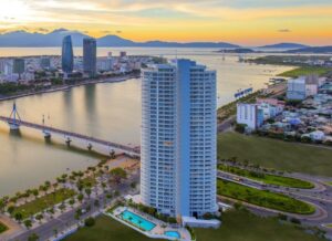 Real estate with river view prices increased by 30% - Azura Da Nang Apartment Building